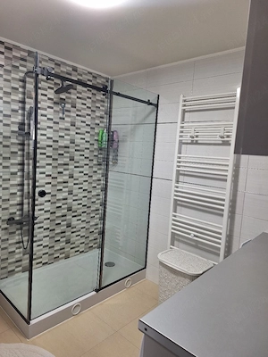 Proprietar, vand apartament ! - imagine 8