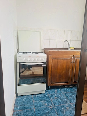 Garsoniera de vânzare - imagine 4