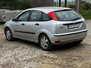 De vânzare Ford focus an 2002 1.6 benzină proprietar acte la zi climă proiectare geamuri electrice c - imagine 5