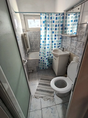vand apartament 