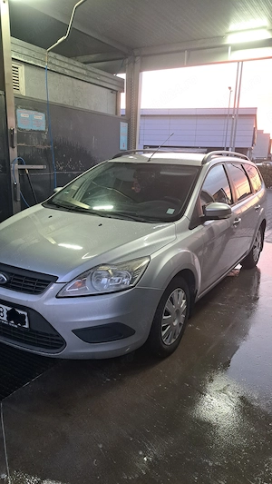Vând Ford Focus 2 Facelift ,combi,1.6 ,diesel - imagine 5