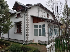 Casă de vânzare în Pucioasa (Comuna Moțăieni, la 900 m de Pucioasa) - imagine 11