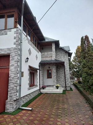 Casă de vânzare în Pucioasa (Comuna Moțăieni, la 900 m de Pucioasa) - imagine 16