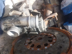 vînd motor Hyundai santa fe 2008 2,2 crdi 5500 lei - imagine 2