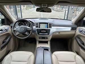 Mercedes Benz ML350cdi Bluetec  Pack AMG   258cp Euro6 210.000km Proprietar - imagine 5