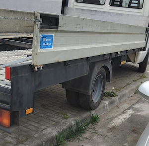 Platforma cu troliu si rampe