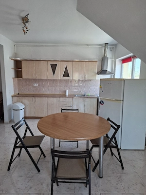 Proprietar închiriez  apartament 3 camere Grădiște  - imagine 4