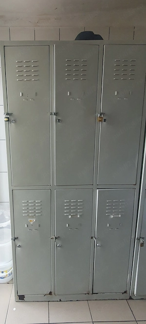 Dulap vestiar second hand 250 lei