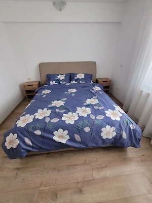 Închiriez apartament  - imagine 2
