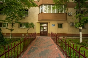 Apartament spațios, decomandat, bloc 1996, Calea Călărașilor! - imagine 14