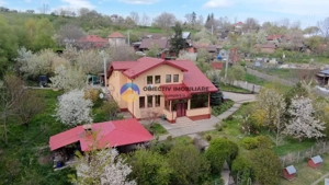 Vilă cu 8.800 mp teren în Gura Văii, la 12 km de Piatra Neamț