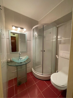 Proprietar- inchiriez ap. 1 camera- ULTRACENTRAL