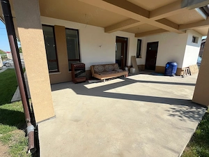 Casă plan parter semifinisată la alb în Cihei cu 2 dormitoare, 2 băi, (un dormitor cu baie proprie)