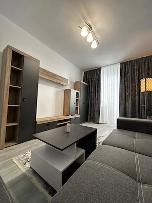 Vand apartament 3 camere, etaj 3 4, exercitiu