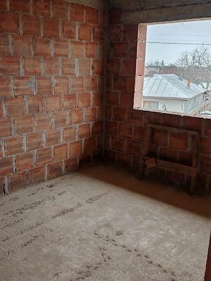 Casa la rosu langa Ploiesti - imagine 5