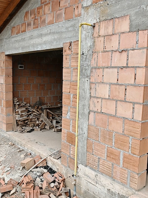 Casa la rosu langa Ploiesti - imagine 9