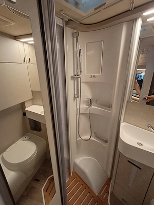 Autorulota Hymer Exsis-I 580, Fiat Ducato, automat, 2  km - imagine 11