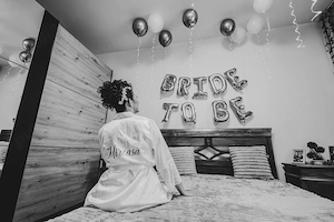 Rochie de mireasă cu mâneci  - imagine 2