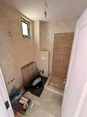 Casă 108 mp utili 3 cam, 2 băi 2 dresinguri ,1 balcon curte proprie 35 mp, 2 locuri de parcare - imagine 4