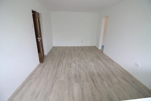 Vanzare schimb ap. 2 camere Tiglina 1, etajul 4 4 cu POD, imbunatatit, liber - imagine 4