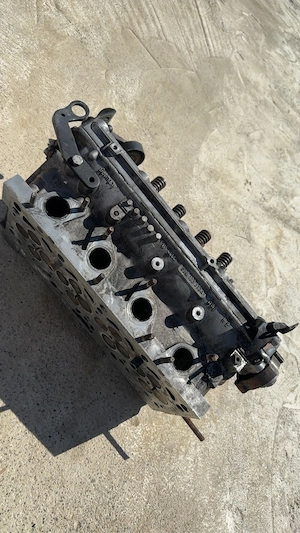 Vând chiuloasa sau motor Passat b6 bkp