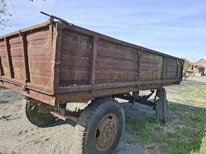 Vând remorca RM2 basculabilă