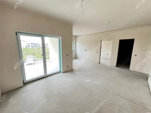 Apartament 3 camere balcon terasa parcare boxa zona Brana Selimbar