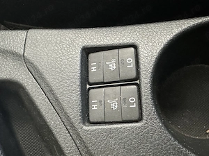 Toyota Auris hibrid 2013 alb perlat 200000 km Timișoara  - imagine 5