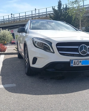 Mercedes-Benz GLA 220 CDI 4Matic-Pachetul Mercedes-Benz Urban Progressive - imagine 2