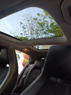 Mercedes-Benz GLA 220 CDI 4Matic-Pachetul Mercedes-Benz Urban Progressive - imagine 9