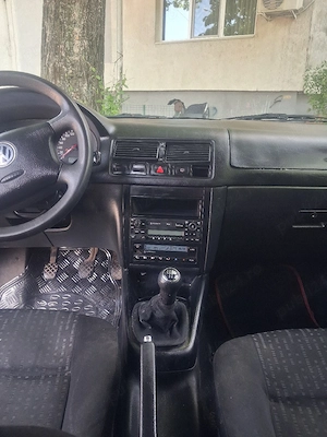 Vw Golf 1,6 Benzina  - imagine 3