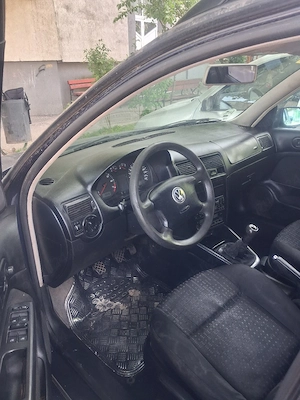 Vw Golf 1,6 Benzina  - imagine 4