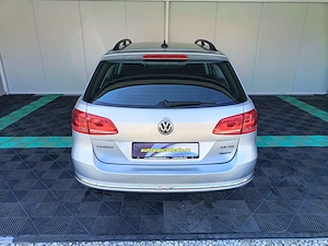 Volkswagen Passat SW 2.0 Diesel 140 CP An 2012 - imagine 4