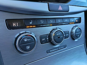 Volkswagen Passat SW 2.0 Diesel 140 CP An 2012 - imagine 17