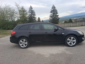 Opel Astra J 2012 - imagine 2