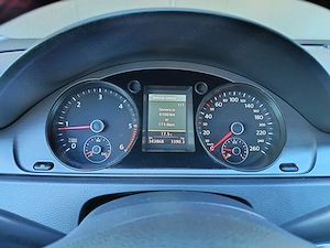 Volkswagen Passat SW 2.0 Diesel 140 CP An 2012 - imagine 8