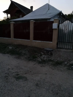 Casa de vanzare în Com Gura Văii lângă Onesti!!!! 