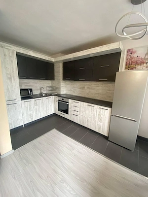 Apartament cu 2 camere de închiriat în zona Piața SuduluI