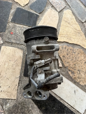 compresor aer conditionat / compresor ac /clima Megane 3 1.9 dci 