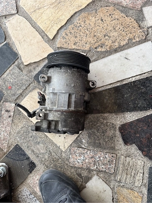 compresor aer conditionat / compresor ac /clima Megane 3 1.9 dci  - imagine 2