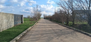 Teren intravilan - 3.000 mp , zona linistita  - imagine 2