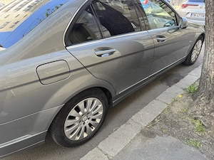 Mercedes C200 CGI BlueEFFICIENCY Elegance foarte bine echipata stare foarte buna - imagine 6