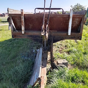 Remorcă de împrăștiat  - imagine 2