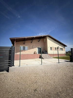 Vila Parter + Teren generos 