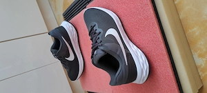 Adidasi barbati Nike 43.5-44