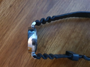 Ceas automatic Louis Vuitton intr-o stare foarte buna estetica si functionare - imagine 5