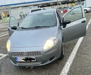 Vând Fiat Grande punto 1.4 benzină an 2011 - imagine 4