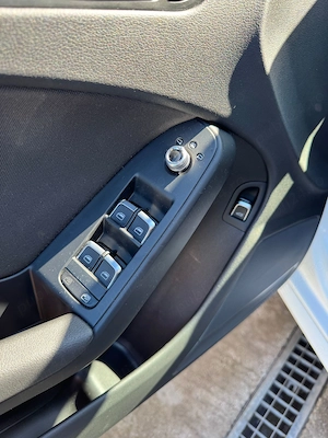 Se vinde Audi A4 Sline An 2015 Motor 2.0l diesel - imagine 8