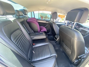 VW Passat B8 R line 2.0 - imagine 4