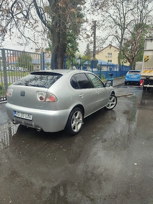 vând Seat Leon motor de 1 6 benzina gpl acte valabile mașina merge impecabil si gaz si benzina  - imagine 2